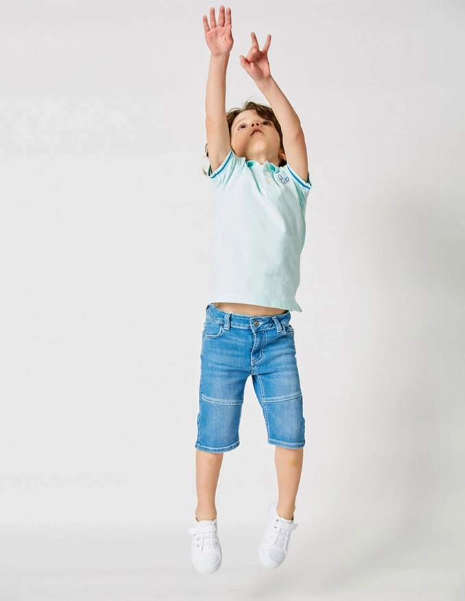 جينز قصير للأولاد"كاجوال" دنيم أزرق فاتح