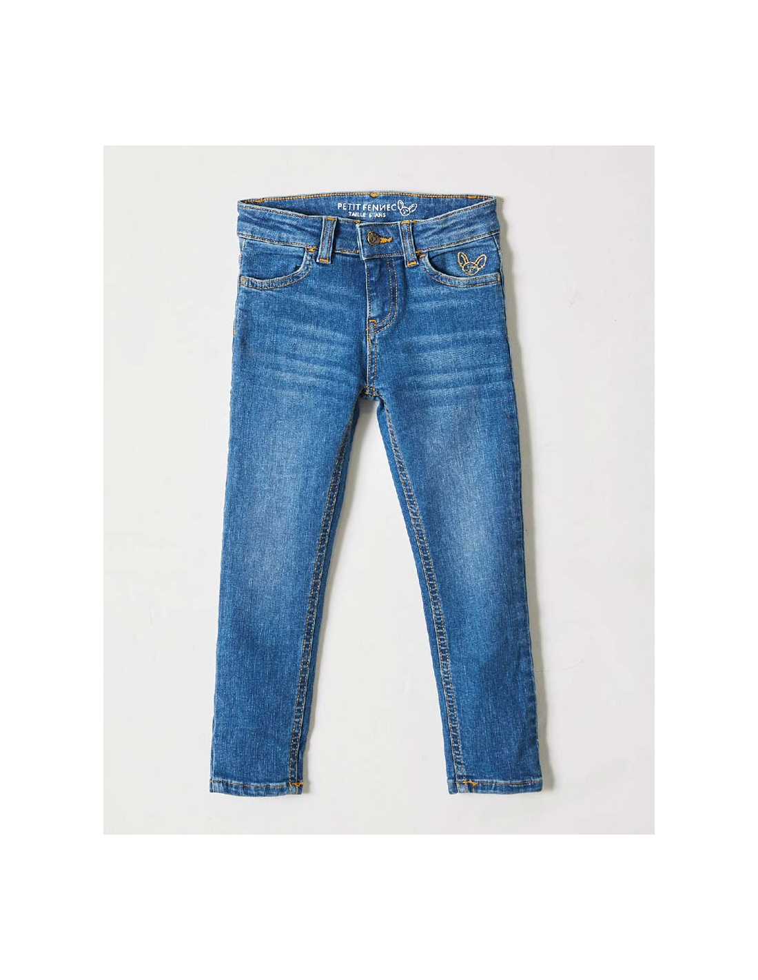 Ensemble Pantalon Jean Bleu + T-Shirt Rouge Ensemble Pantalon Jean Bleu + T-Shirt Rouge